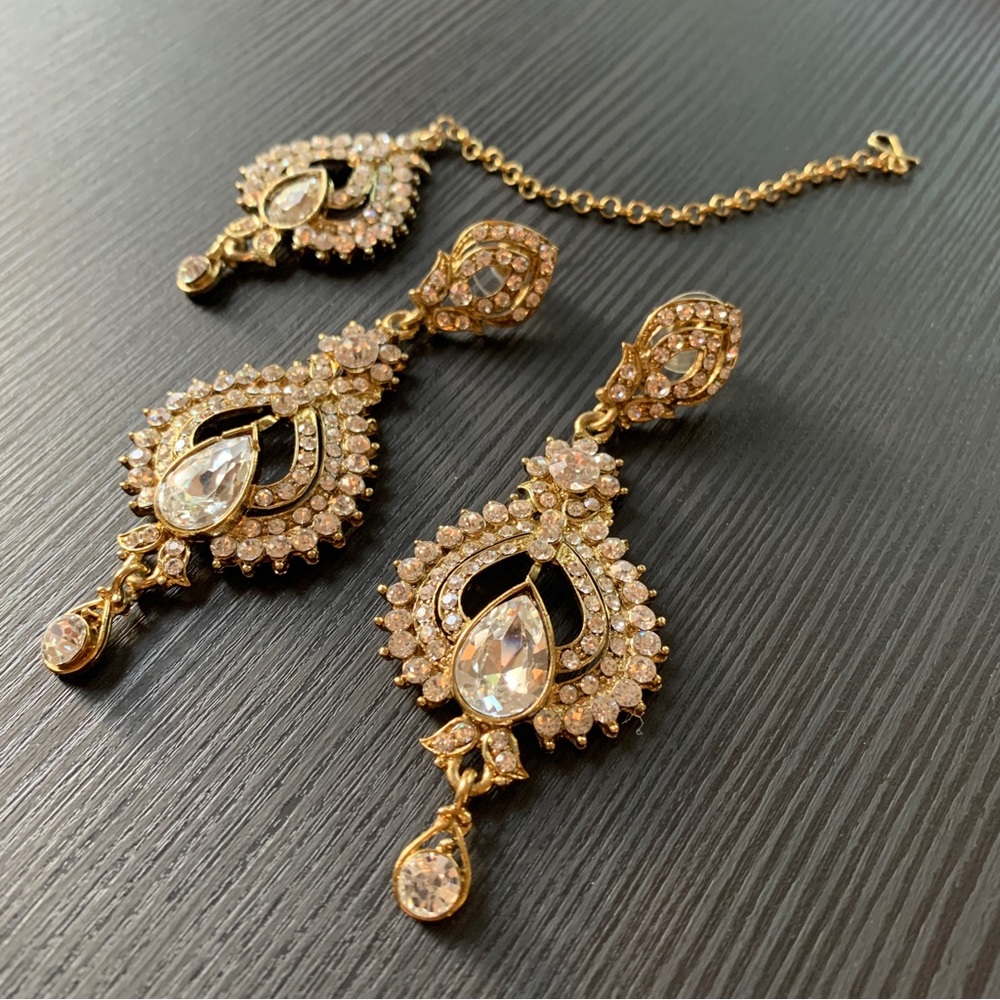 Jeweled earrings and matching headpiece